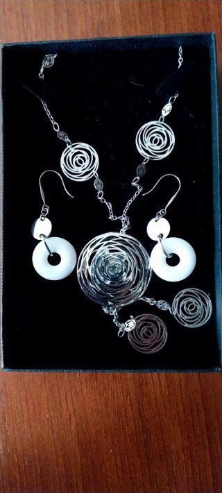 Collar largo plateado