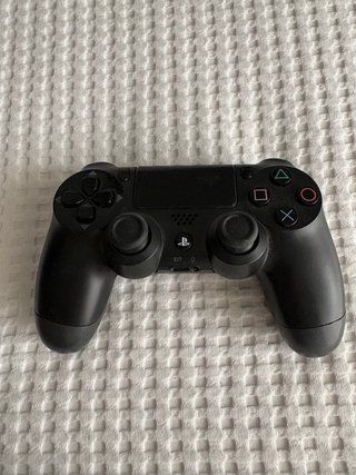 PS4 slim 1tb