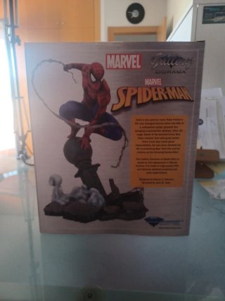 Marvel Spiderman Gallery Diorama PVC