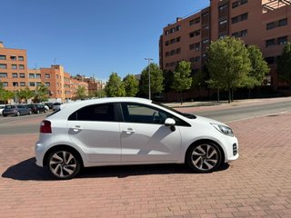 KIA Rio 1.2 GASOLINA 5 PUERTAS