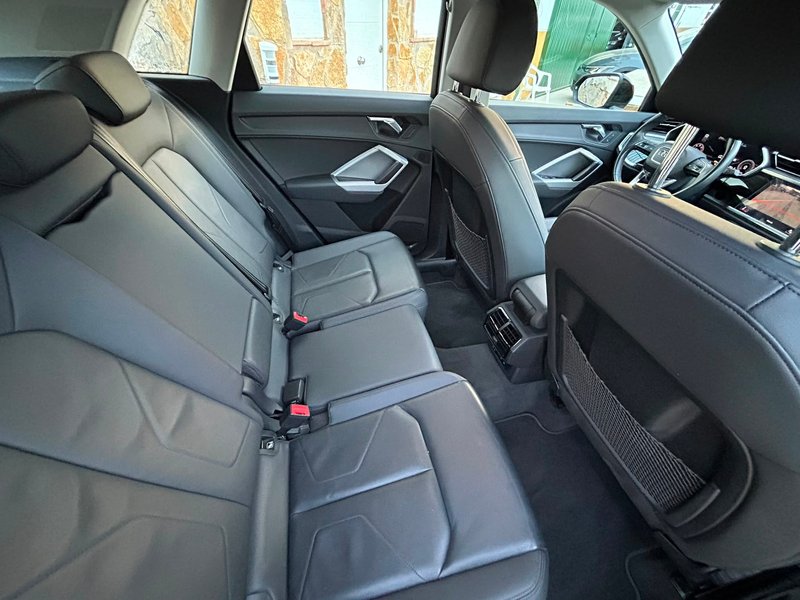 Audi Q3 Advanced 35 TDI 2021, foto 32