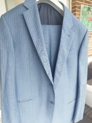 Traje Armani Azul Rayas