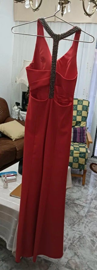 Vestido largo rojo elegante