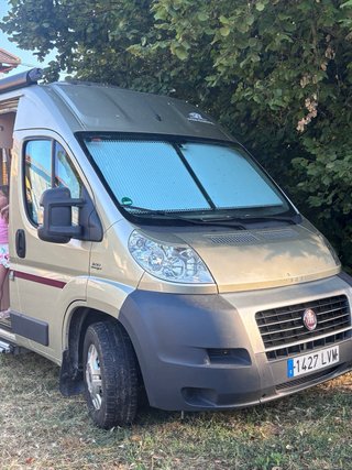 Furgoneta camperizada weinsberg knaus
