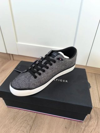 Zapatillas Tommy Hilfiger Grises/Negras Talla 42