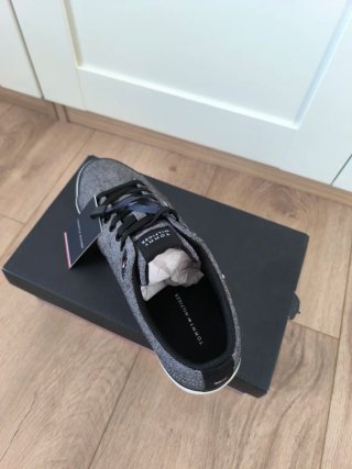 Zapatillas Tommy Hilfiger Grises/Negras Talla 42
