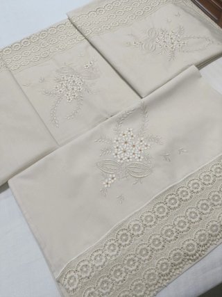 Juego Sábanas Matrimonio Bordado Beige
