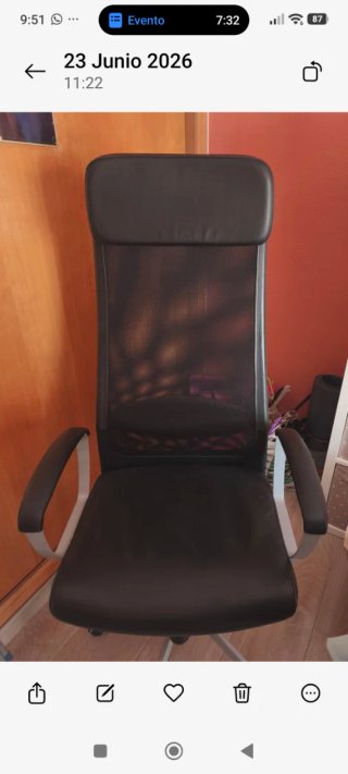 Sillón de escritorio negro