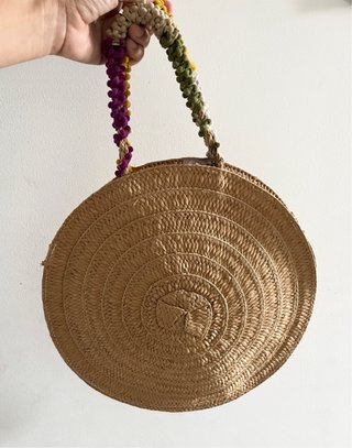 Bolso redondo de paja multicolor