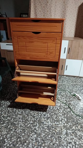 Zapatero de madera