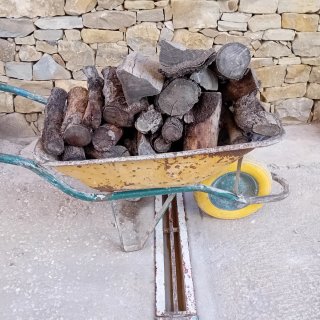 Leña para barbacoa - 8€