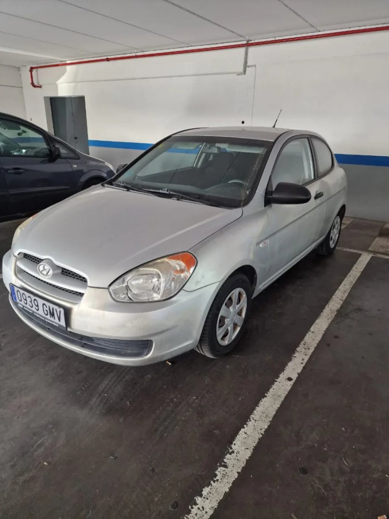 Hyundai Accent 2009 - foto 1