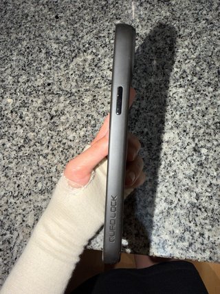 Funda Quad Lock iPhone 15 Plus