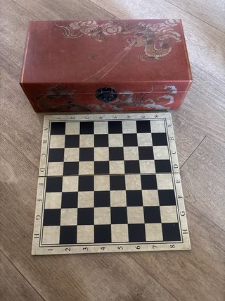 Ajedrez chino Caja decorada con dragones