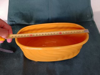 Centrotavola ovale in ceramica arancione