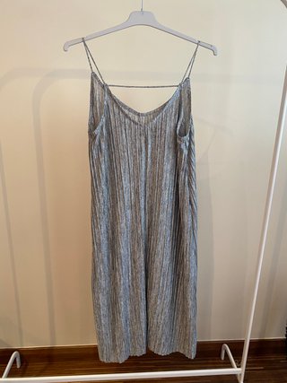 Vestido Midi Plisado Metalizado Plateado