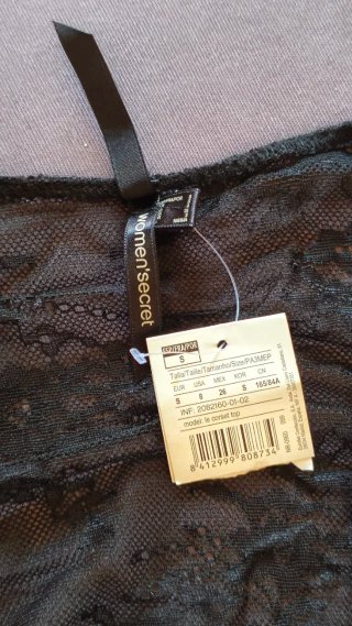 Blusa encaje negra manga larga