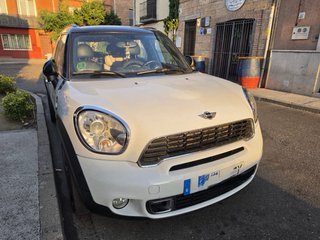 MINI Cooper 2011