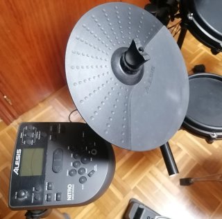 Batería Electrónica Alesis