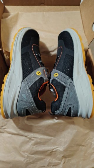 Scarpe antinfortunistiche Boa nere arancioni