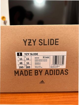 Adidas Yeezy Slide Onyx EU46 Nuevas