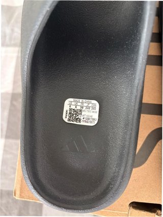 Adidas Yeezy Slide Onyx EU39 Nuevas