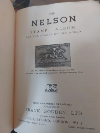Album di francobolli antichi del mondo e colonie