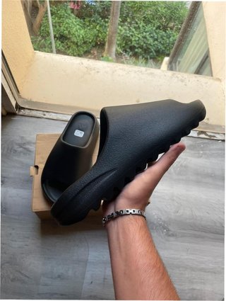 Adidas Yeezy Slide Onyx EU43 Nuevas