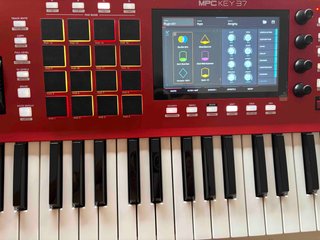 Teclado Sintetizador AKAI MPC Key 37