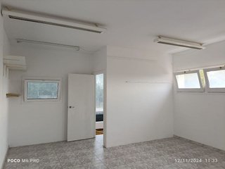 Local comercial en venta en Palau-solità i Plegamans