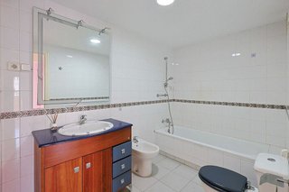 Piso en venta en Arroyo de la Miel en Benalmádena