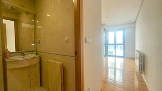 Piso en venta en Posío en Ourense
