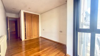 Piso en venta en Posío en Ourense
