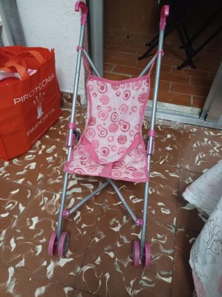 Carrito de muñecas