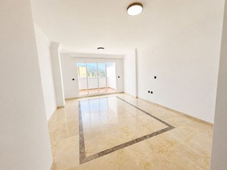 Piso en alquiler en Los Naranjos - Las Brisas en Marbella