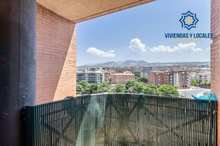 Piso en venta en Cerrillo de Maracena - Periodistas en Granada