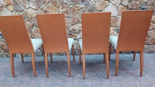 Sillas de comedor de madera y tela