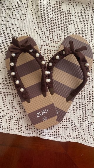 Ciabatte ZUIKI decorate uncinetto perla