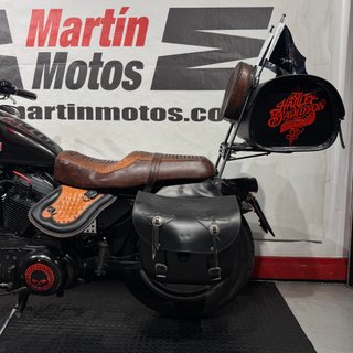 HARLEY DAVIDSON SPORTSTER 883 CUSTOM