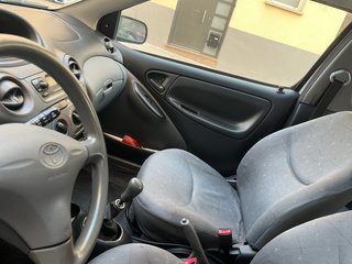 Toyota Yaris 1998