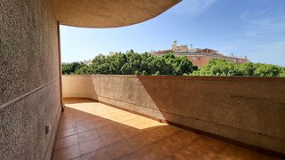 Piso en venta en El Cónsul - Ciudad Universitaria en Málaga