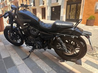 Harley Davidson Roadster 1200 Negra