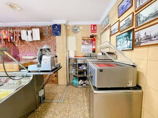 Local comercial en venta en Centre - Cordelles en Cerdanyola del Vallès