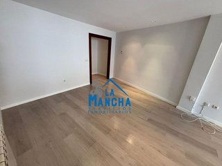 Piso en venta en Carretas - Huerta de Marzo - La Pajarita en Albacete