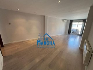Piso en venta en Carretas - Huerta de Marzo - La Pajarita en Albacete