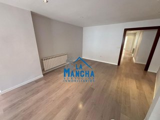 Piso en venta en Carretas - Huerta de Marzo - La Pajarita en Albacete