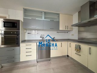 Piso en venta en Carretas - Huerta de Marzo - La Pajarita en Albacete