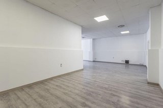 Local comercial en venta en Maracena
