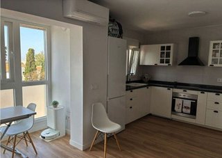 Piso en venta en Nueva Andalucía centro en Marbella