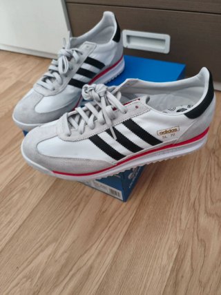 Zapatillas Adidas SL 72 Blancas y Negras